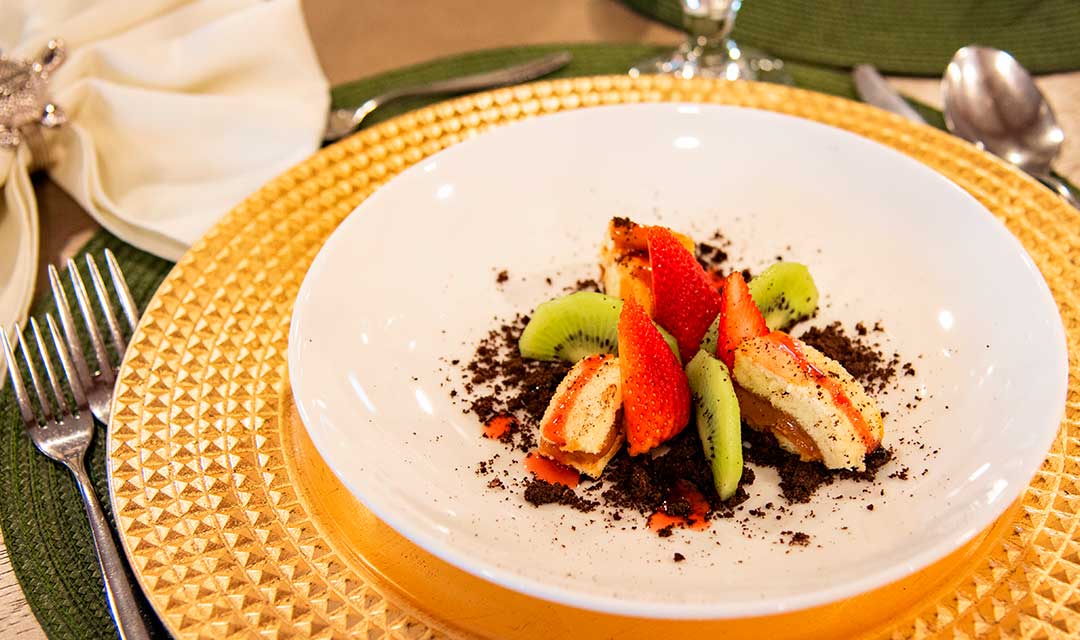 Cuisine Slide Galaxy Diver 3 - Galaxy Cruises