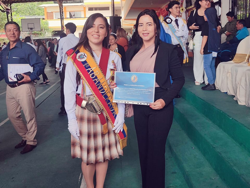 Galapagos students in sustainability program by Galaxy Cruises