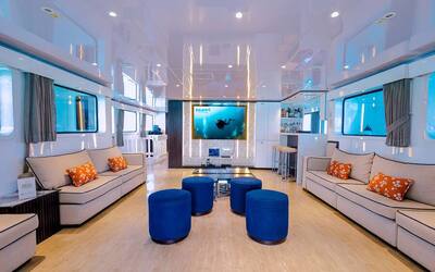 Facilities Slide Galaxy Diver 3 - Galaxy Cruises